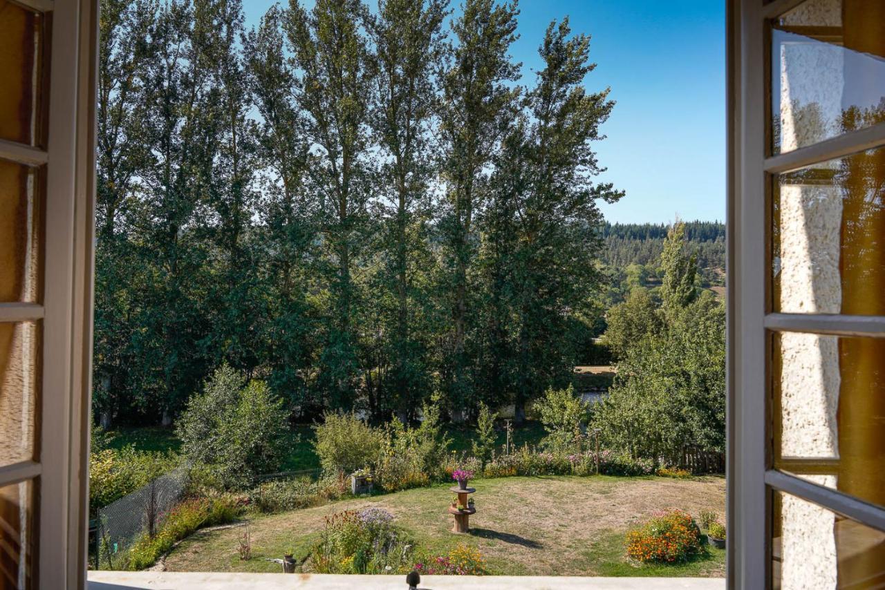 Aux Peupliers Bed & Breakfast Le Malzieu-Ville Exterior photo